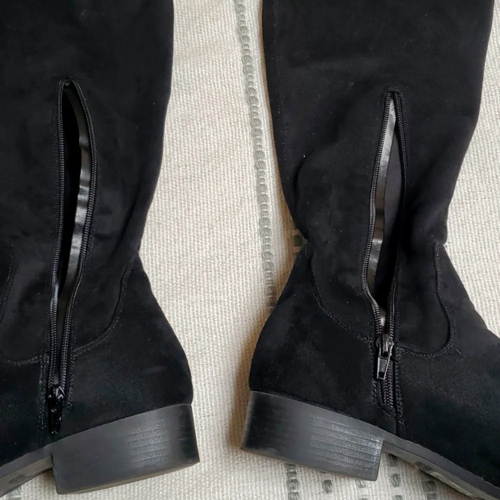 Forever 21 Black Faux Suede Over The Knee Boots Size 11 W